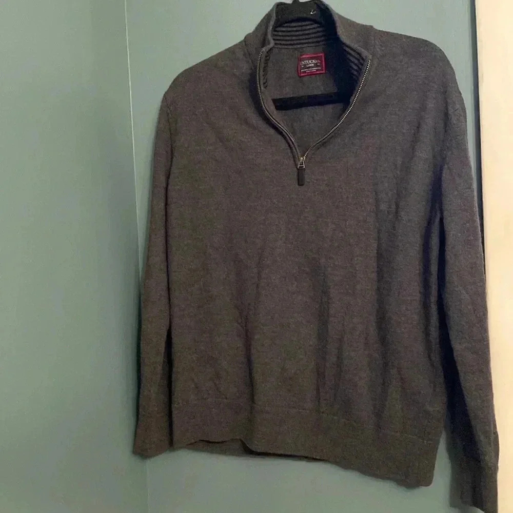 UNTUCKit men’s sweater - quarter zip - large - 100% extra fine merino wool -gray